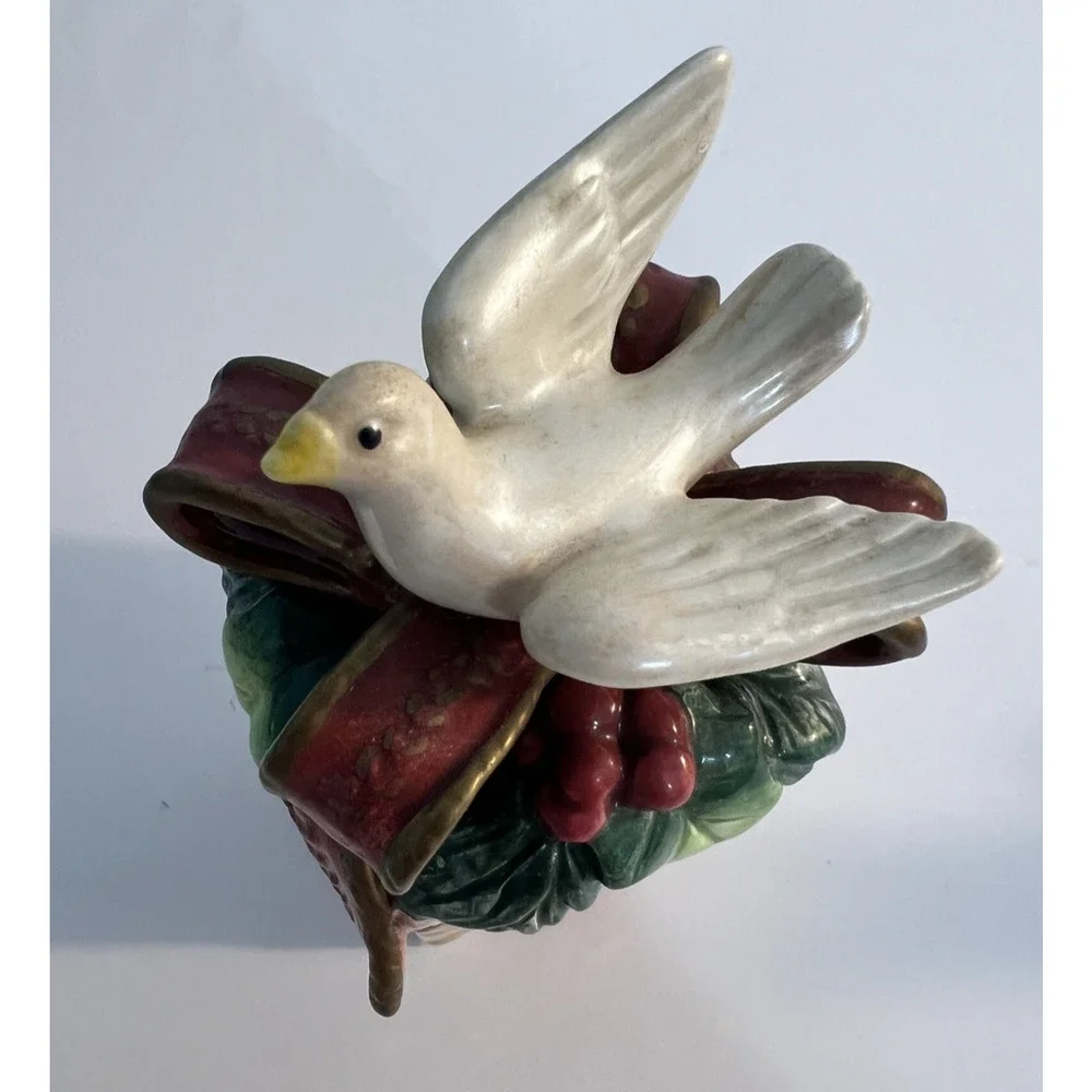 Fitz & Floyd GREGORIAN Horse Stocking Dove Gift Salt & Pepper Shakers Set NEW